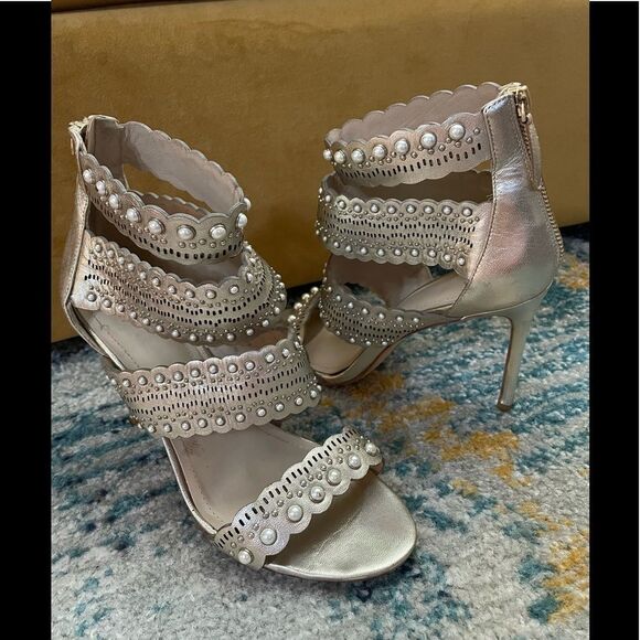 Pour La Victoire Gold & Pearl Ankle Strap Heels Zippers 8.5 - Picture 1 of 9